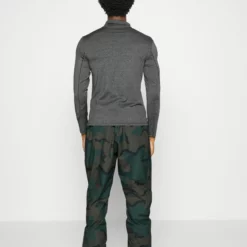 Oakley Evoke Shell Pant - Pantalones De Snowboard - Hunter -ESQUIAR EN LA NIEVE 2ff903ad614a4a9692b21cfabb2d641c scaled