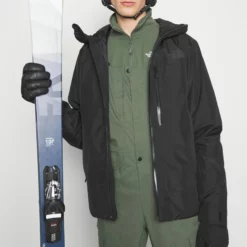 The North Face Descendit Jacket - Chaqueta De Snowboard - Black 16 The North Face Descendit Jacket - Chaqueta De Snowboard - Black -ESQUIAR EN LA NIEVE a90face5220145e0906d92a2c45536ce scaled